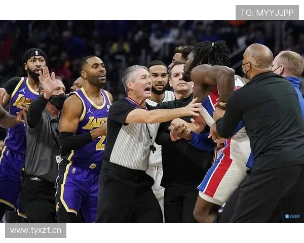 斯图尔特全场12投6中三分6中2贡献16分3板3助1帽闪耀赛场